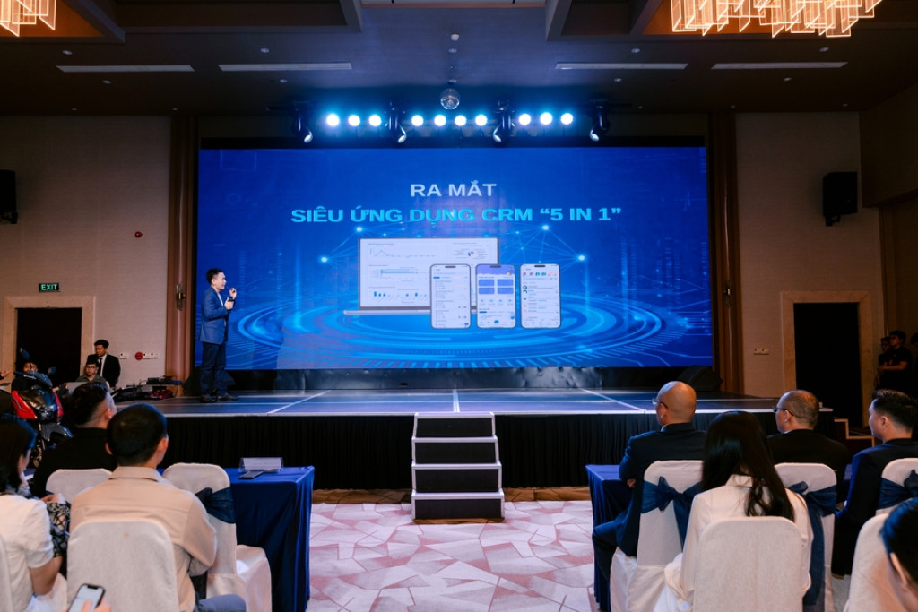 CloudGO chính thức ra mắt CRM "5 trong 1" – Siêu ứng dụng quản lý doanh nghiệp toàn diện đầu tiên tại Việt Nam
