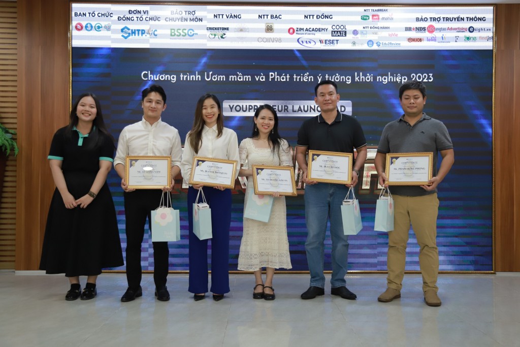 CloudGO tham gia hội chợ khởi nghiệp YOUPRENEUR LAUNCHPAD 2023 - STARTUP FAIR: “THE SKY’S THE LIMIT”