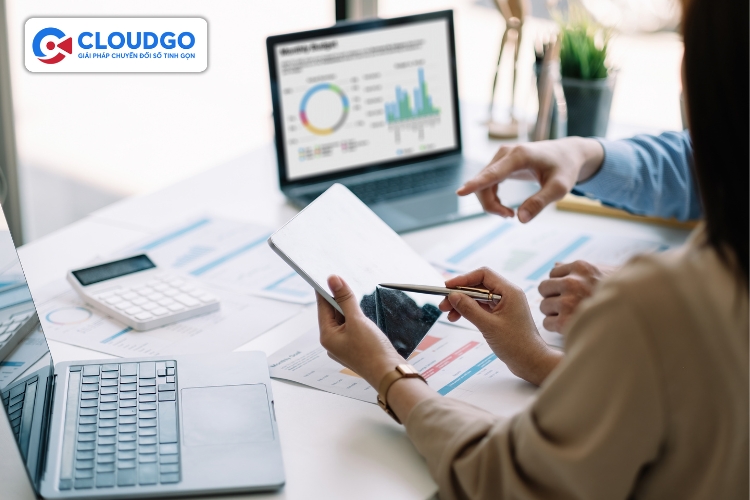 Có thể dùng prompt AI để dự báo, lập kế hoạch, dashboard