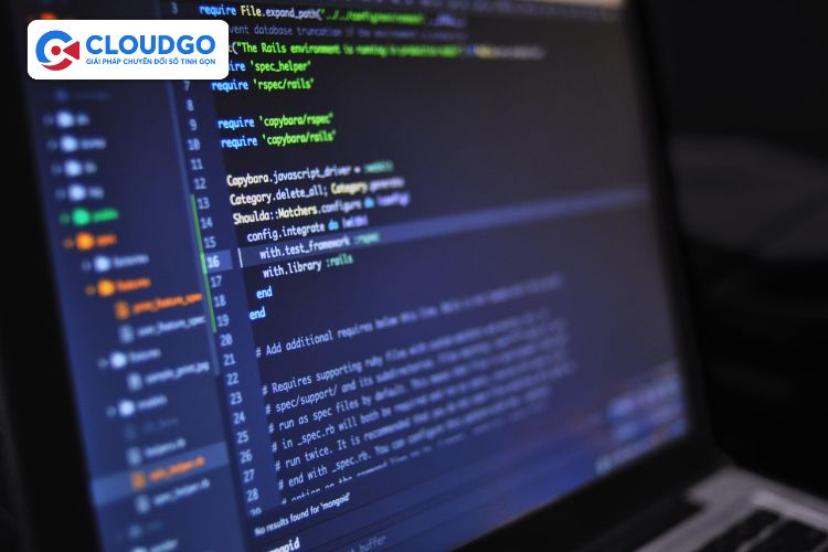 Generative AI có thể hỗ trợ đề xuất các đoạn mã, hoàn thiện các hàm hoặc viết thuật toán